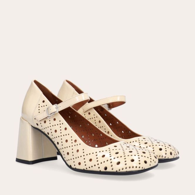 Hovedbilde A8332 Off White pumps fra Billi Bi